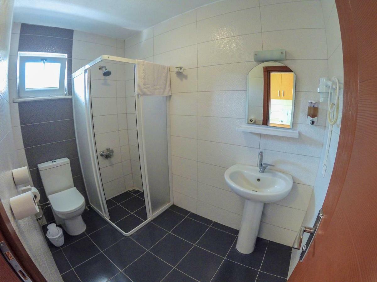 Ergul Motel Küçükkuyu Ngoại thất bức ảnh