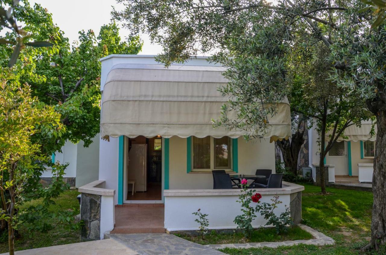 Ergul Motel Küçükkuyu Ngoại thất bức ảnh