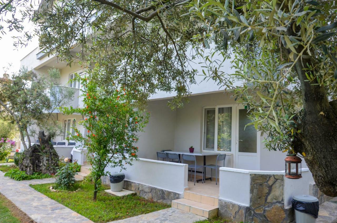 Ergul Motel Küçükkuyu Ngoại thất bức ảnh