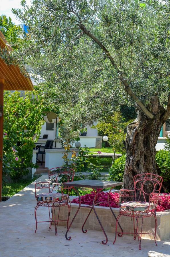 Ergul Motel Küçükkuyu Ngoại thất bức ảnh